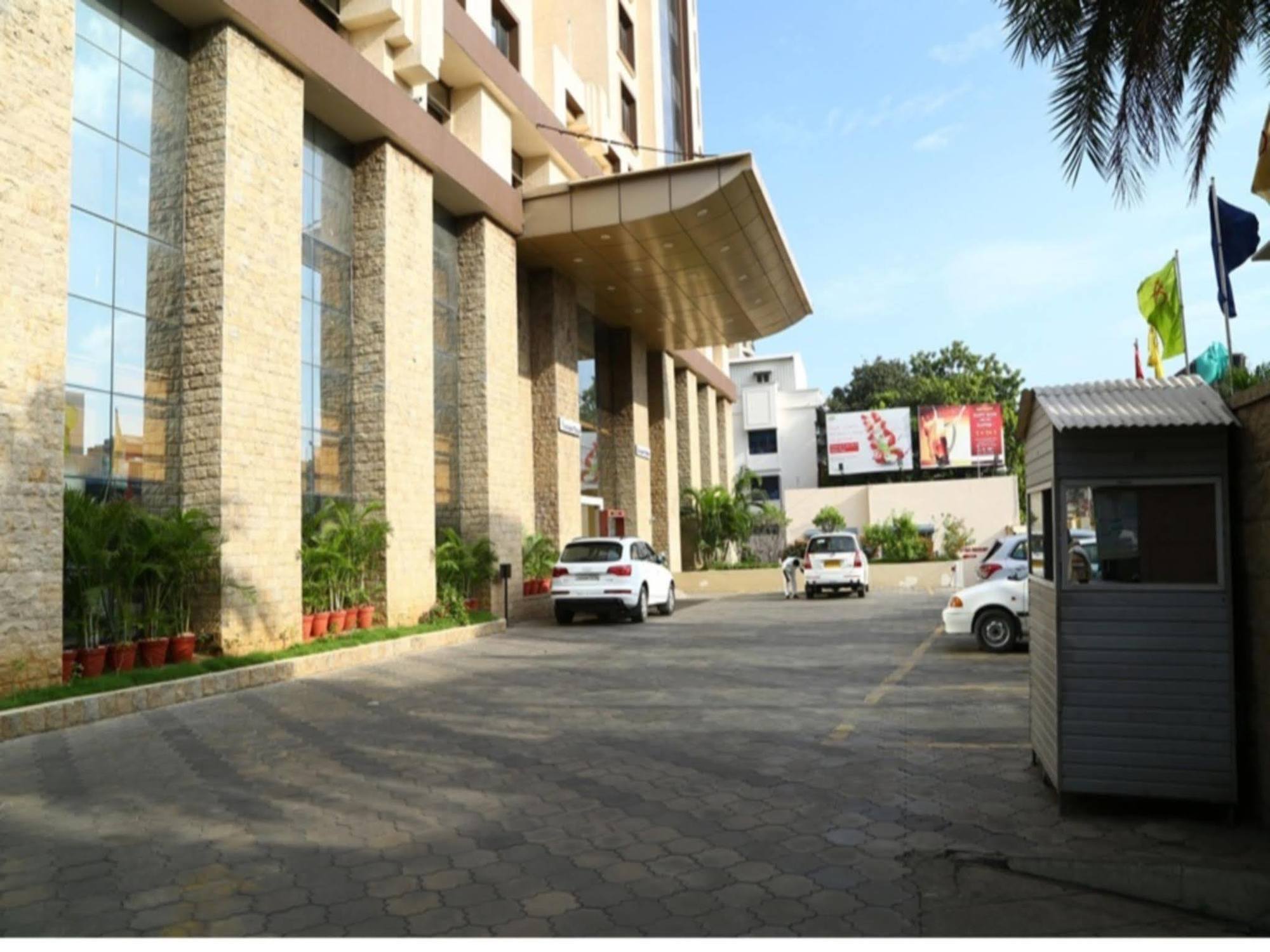 Regenta Central Deccan Chennai, Royapettah Eksteriør billede